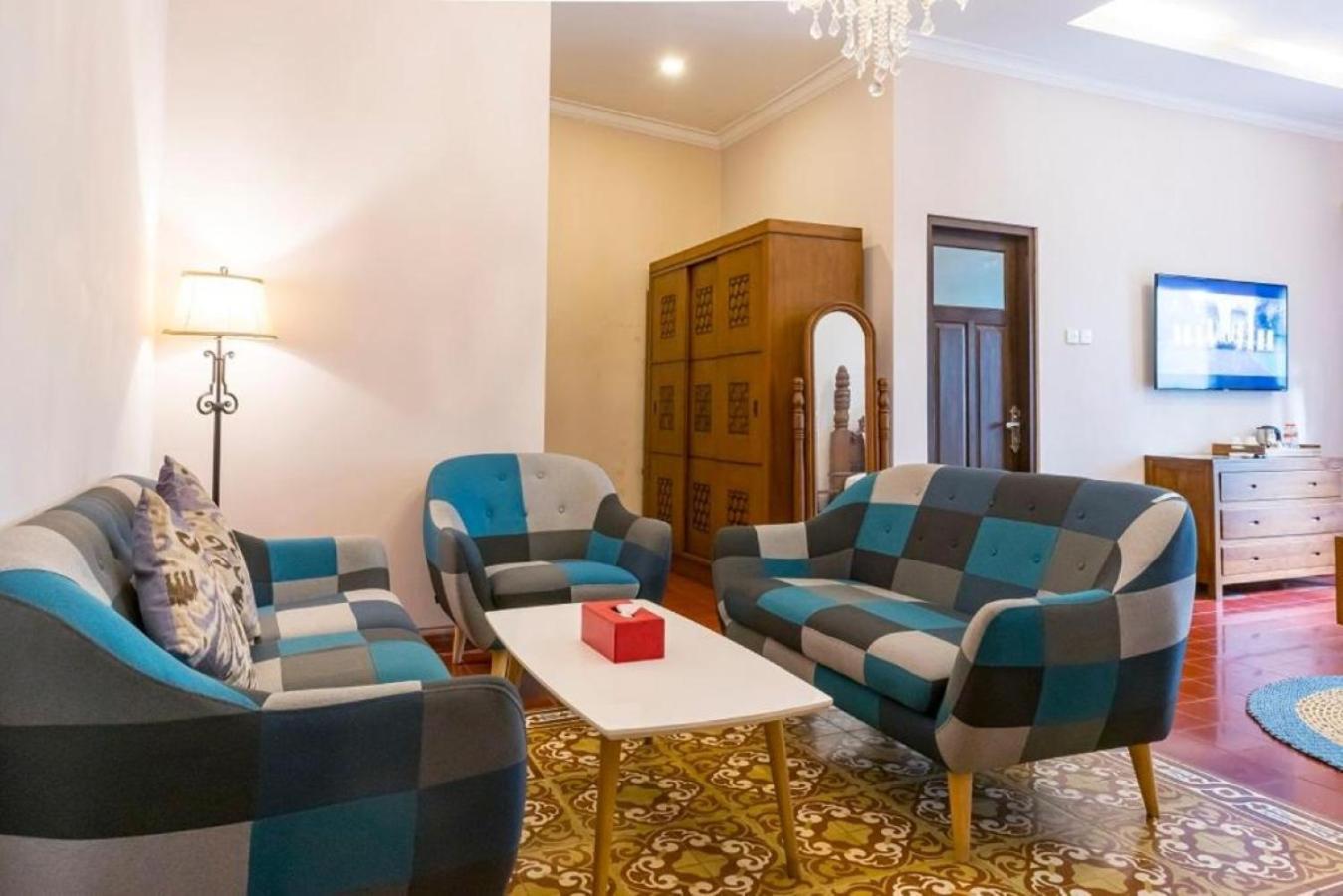 Clemmie Huis Yogyakarta Bagian luar foto